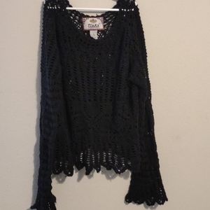 Black chunky knit top